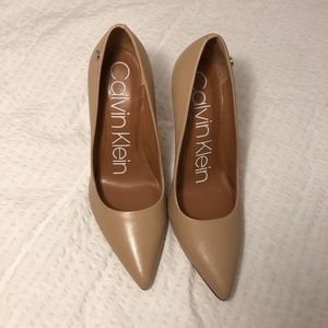 Calvin Klein Women's Brady Pump - 6